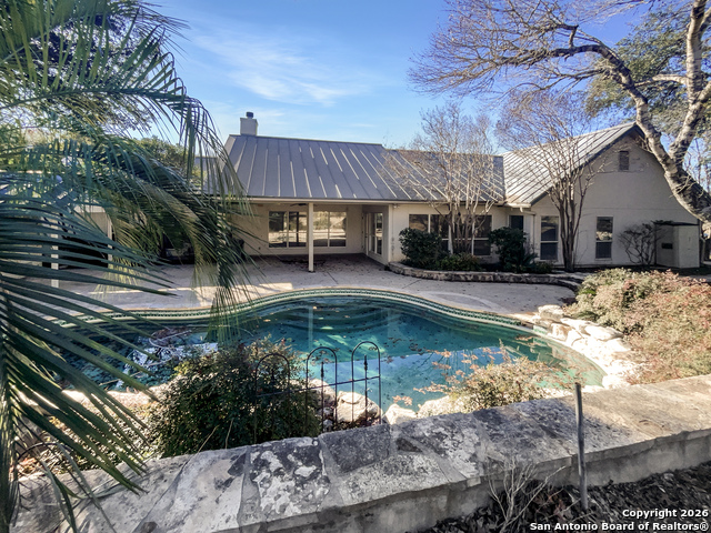 Image 5 of 17 For 335 Berry Oaks Drive