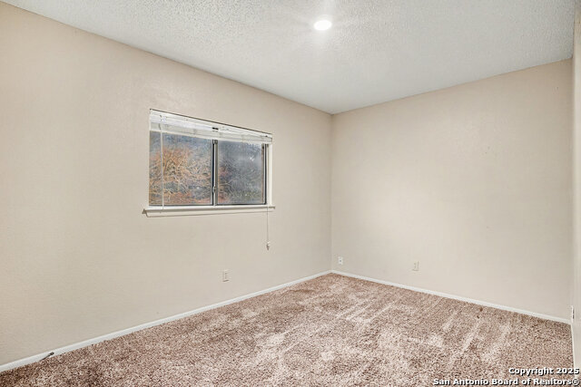 Image 13 of 15 For 6906 Congressional