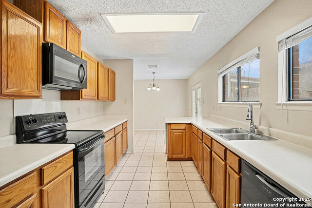 Image 7 of 15 For 6906 Congressional