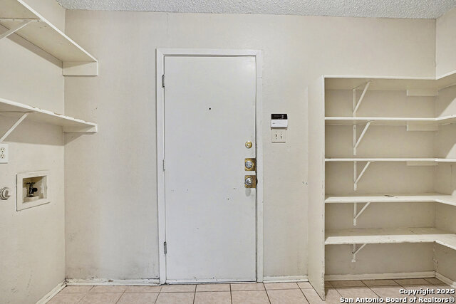 Image 9 of 15 For 6906 Congressional