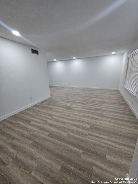 Image 4 of 18 For 210 Sunnycrest