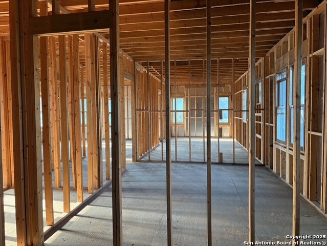 Image 9 of 17 For 717 Euclid E