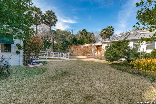 Listing photo id 22 for 131 Mary D  