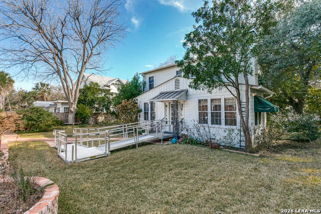 Listing photo id 23 for 131 Mary D  