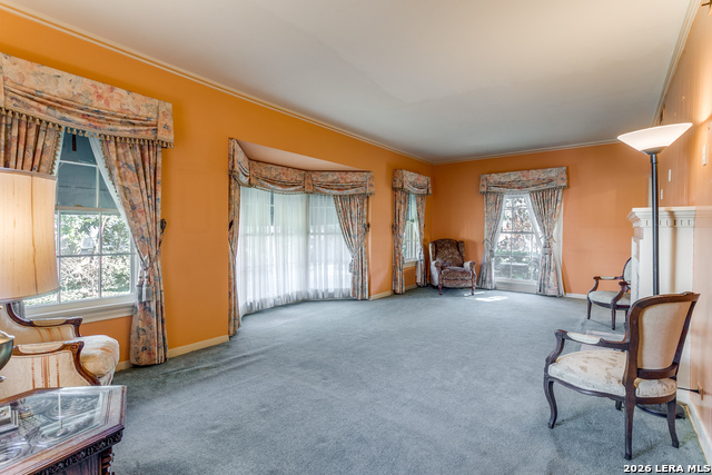 Listing photo id 4 for 131 Mary D  