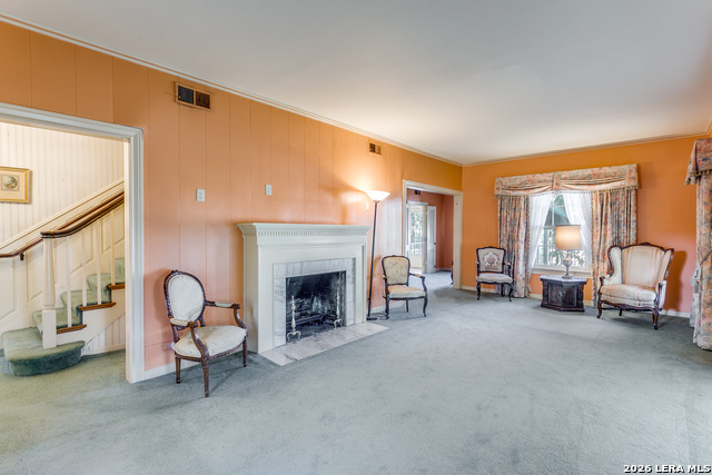 Listing photo id 5 for 131 Mary D  