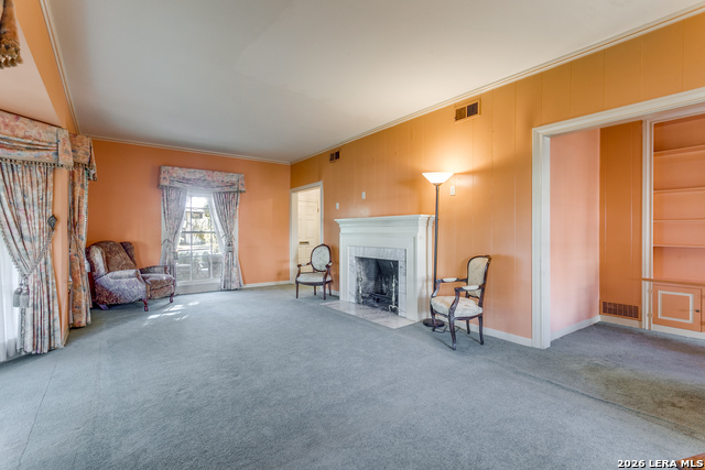 Listing photo id 6 for 131 Mary D  