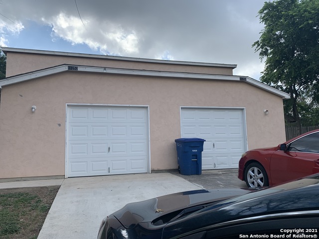 Image 2 of 7 For 11252 Center Point Rd