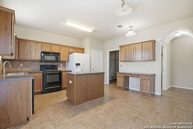 Image 6 of 21 For 6239 Post  