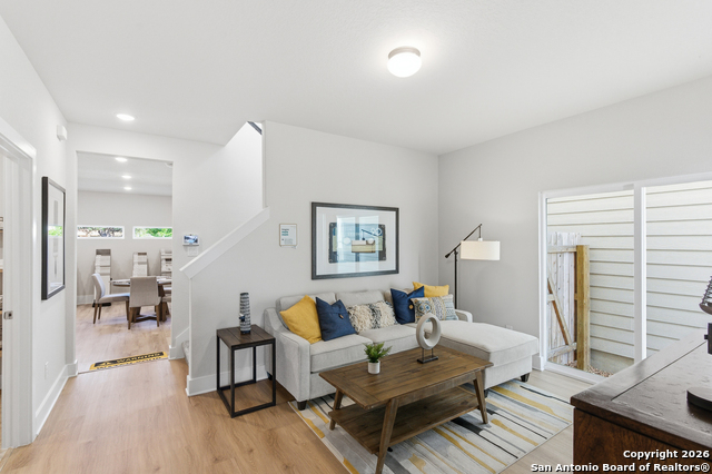 Image 19 of 30 For 6464 Babcock Rd #712