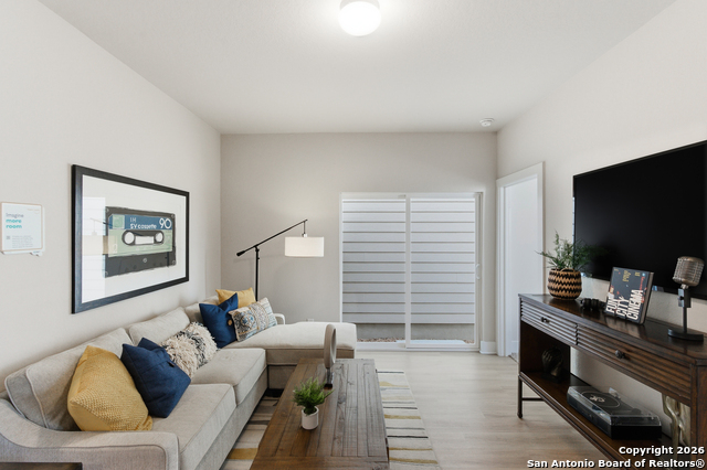 Image 24 of 30 For 6464 Babcock Rd #712