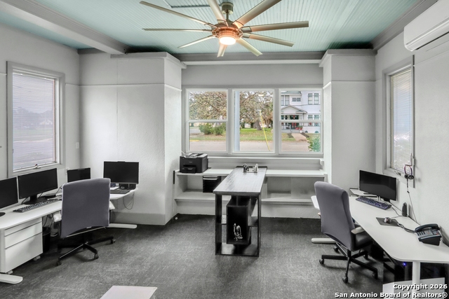 Image 10 of 42 For 503 Austin S