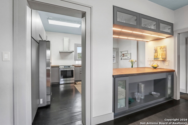 Image 15 of 42 For 503 Austin S