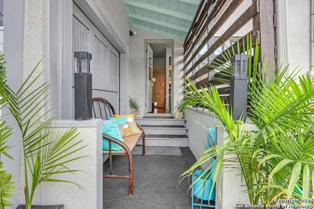 Image 18 of 42 For 503 Austin S