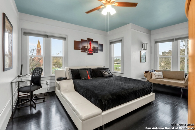 Image 24 of 42 For 503 Austin S