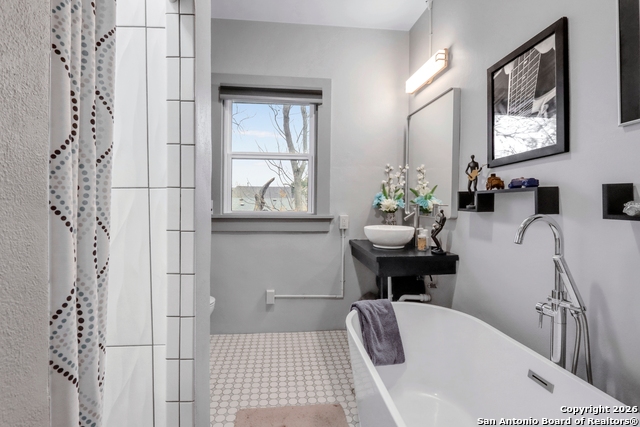 Image 27 of 42 For 503 Austin S