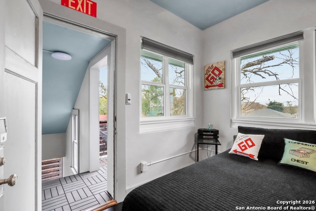 Image 33 of 42 For 503 Austin S