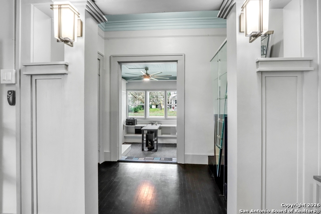 Image 6 of 42 For 503 Austin S