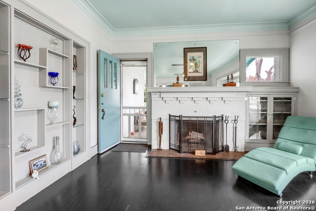 Image 7 of 42 For 503 Austin S