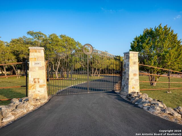 Image 7 of 65 For 2939 Palomino Springs