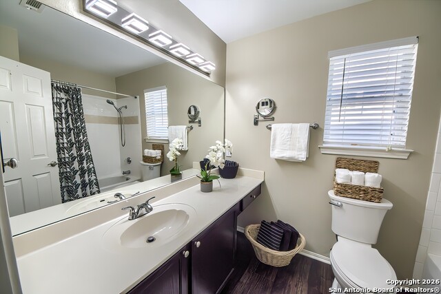 Image 22 of 29 For 21922 Goldcrest Run