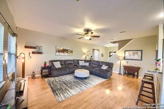 Image 8 of 29 For 21922 Goldcrest Run