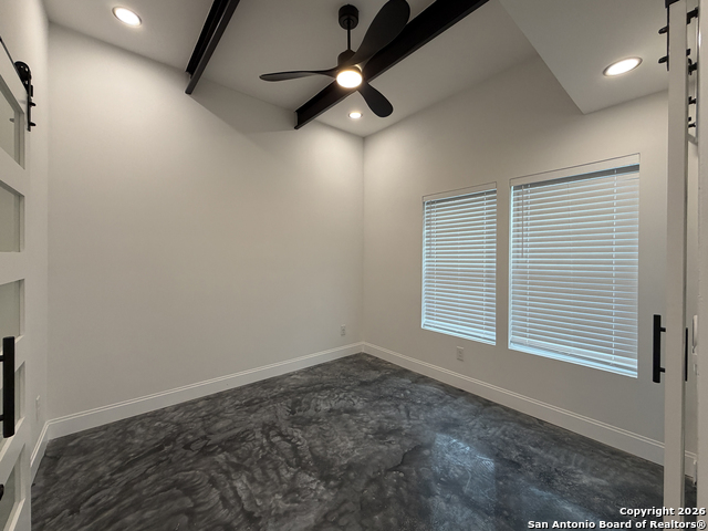 Image 21 of 30 For 222 S Olive St  1102