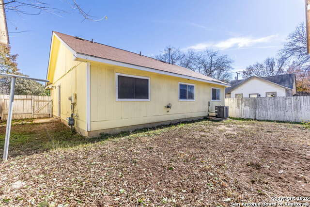 Image 25 of 26 For 2914 Jardines