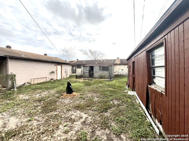 Image 4 of 11 For 4939 Mary Diane