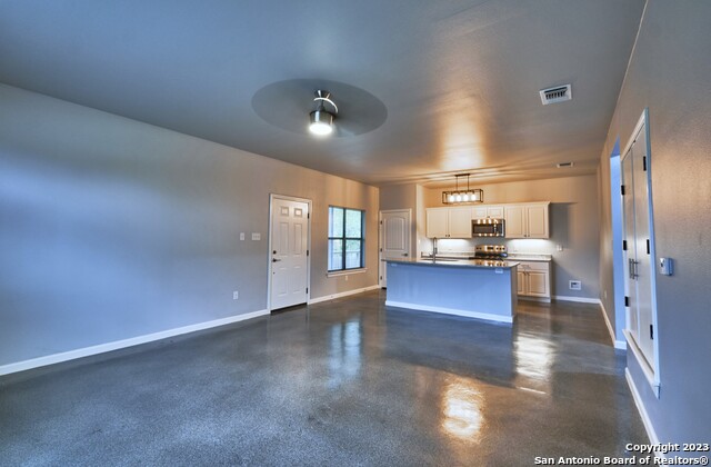 Image 4 of 16 For 1620 Peck  B-102