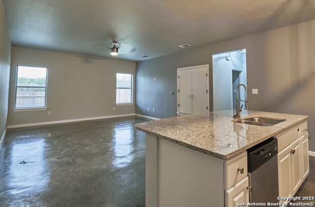 Image 7 of 16 For 1620 Peck  B-102