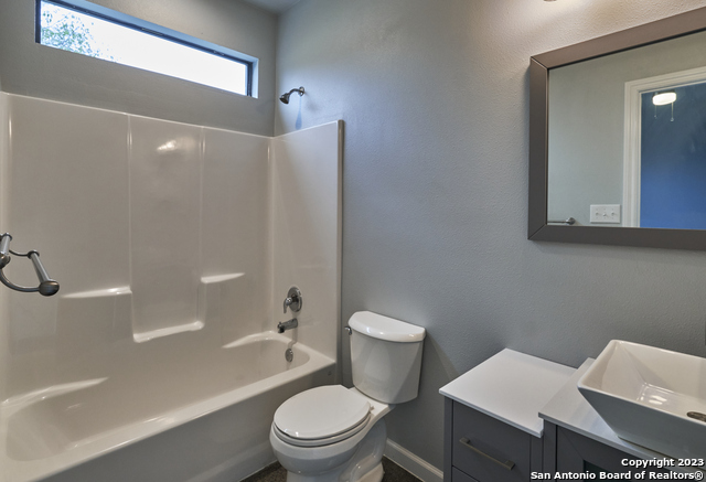 Image 8 of 16 For 1620 Peck  B-102