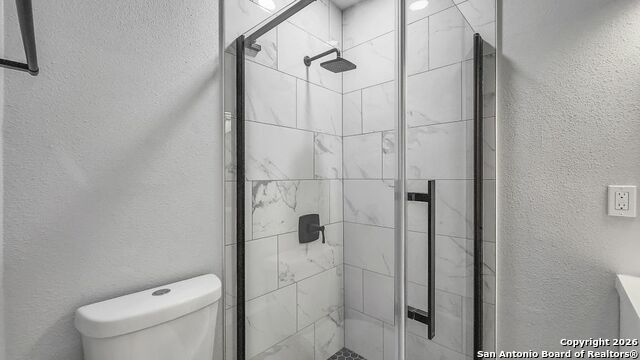 Image 13 of 18 For 219 Saint James