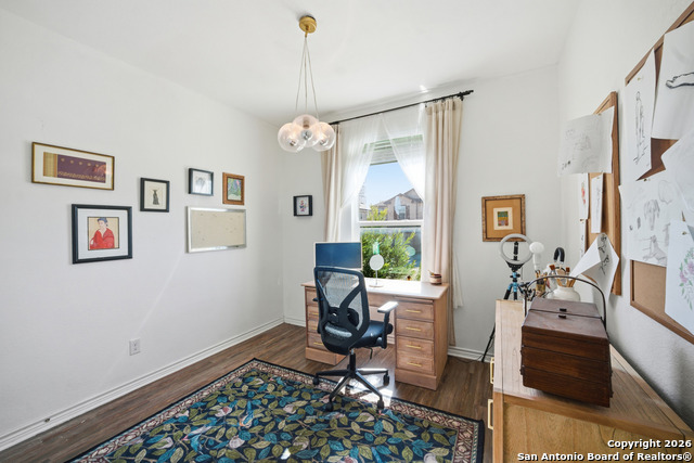 Listing photo id 10 for 9831 Overlook Cyn