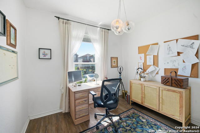 Listing photo id 11 for 9831 Overlook Cyn