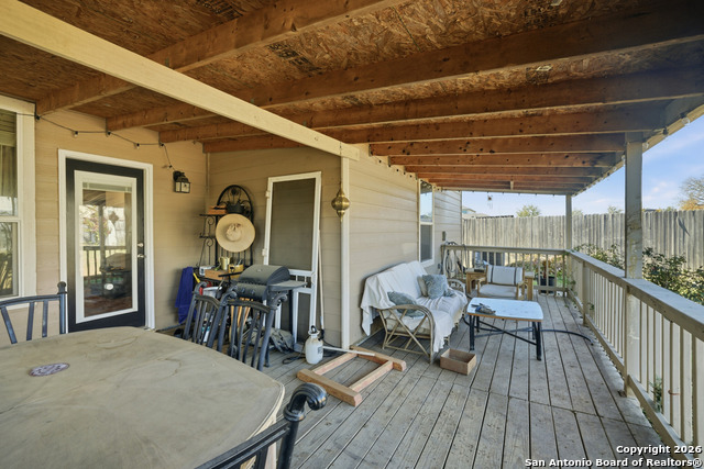 Listing photo id 18 for 9831 Overlook Cyn