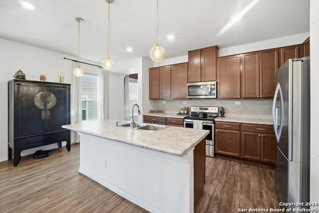 Listing photo id 2 for 9831 Overlook Cyn