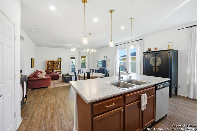 Listing photo id 3 for 9831 Overlook Cyn