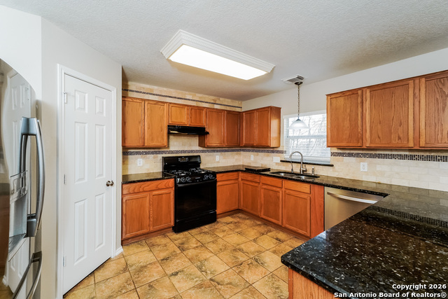 Image 6 of 15 For 15827 Brisbane Drive