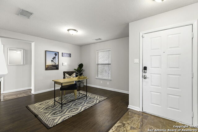 Image 4 of 30 For 13567 Hickory Legend