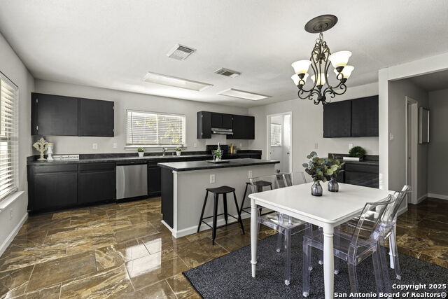 Image 8 of 30 For 13567 Hickory Legend