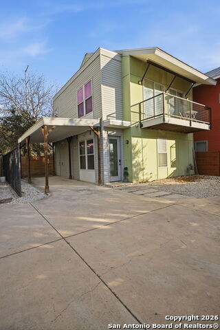 Image 3 of 70 For 422 Hays St #3