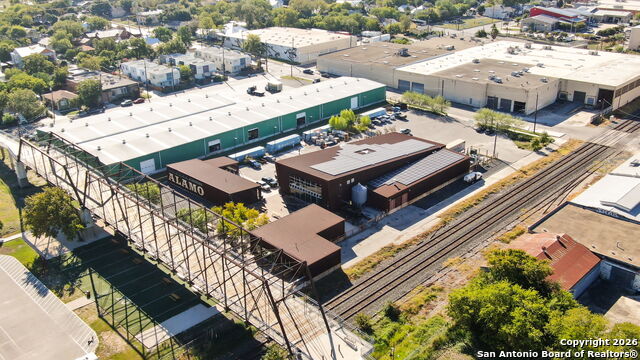 Image 41 of 70 For 422 Hays St #3