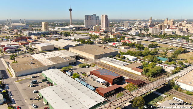 Image 43 of 70 For 422 Hays St #3