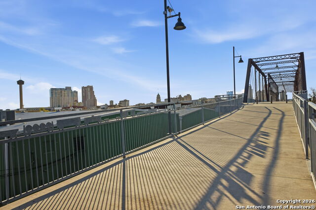 Image 59 of 70 For 422 Hays St #3