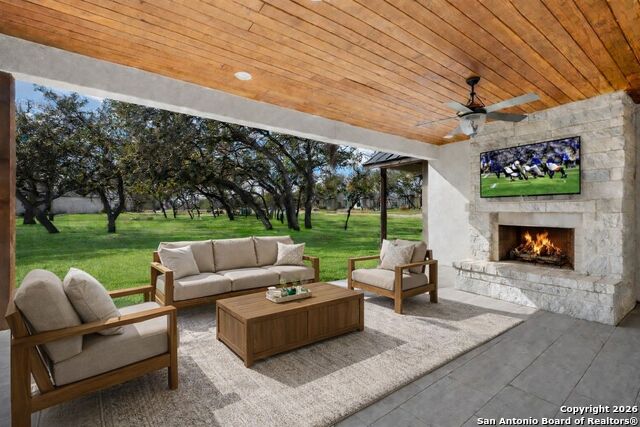 Image 31 of 36 For 34813 Thanksgiving Trail