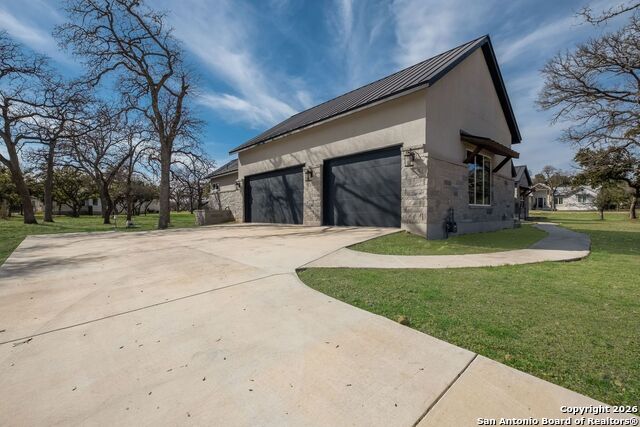 Image 32 of 36 For 34813 Thanksgiving Trail