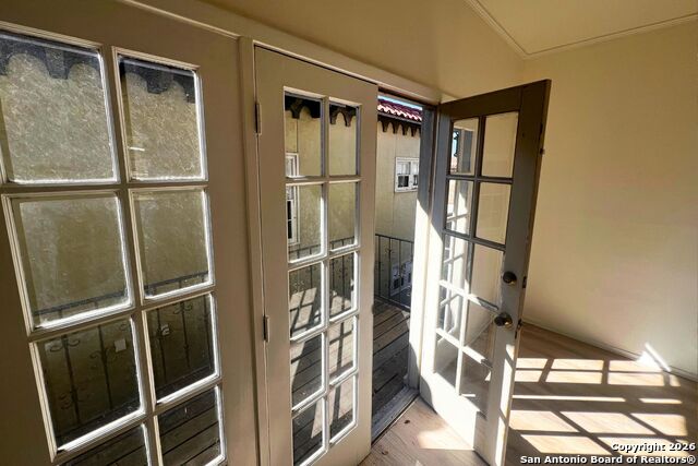 Image 11 of 20 For 66 Brees  127