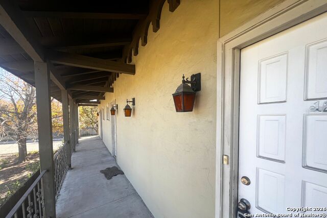 Image 13 of 20 For 66 Brees  127