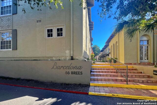 Image 20 of 20 For 66 Brees  127